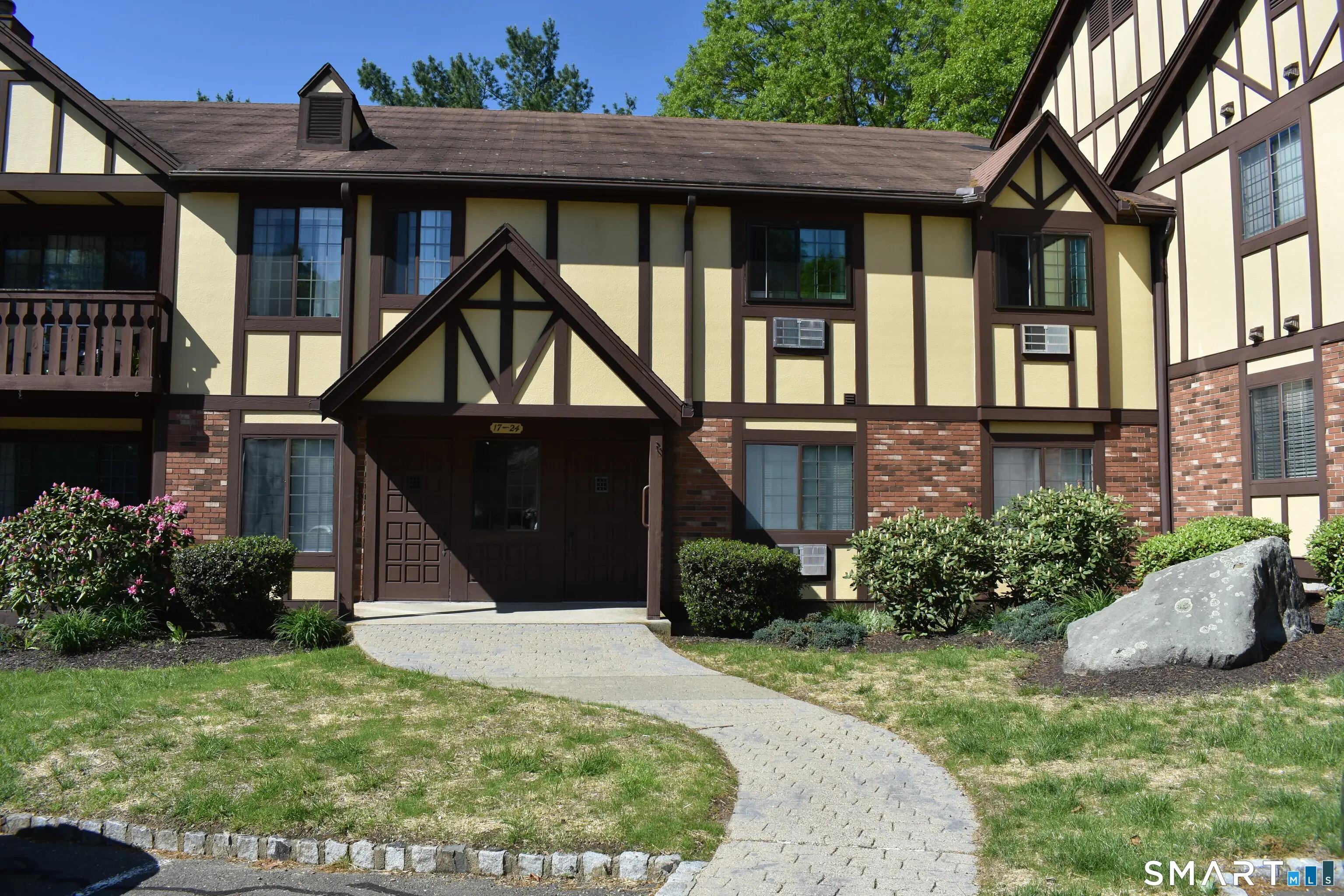 24 Teresa Place 24, Bridgeport