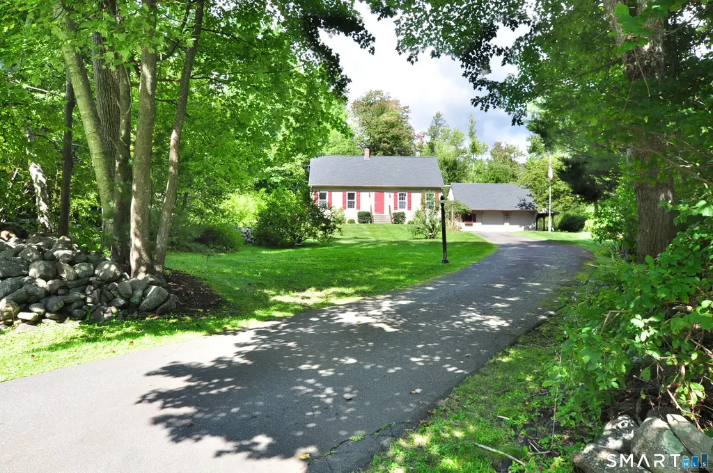 58 Mountain Road, Hartland
