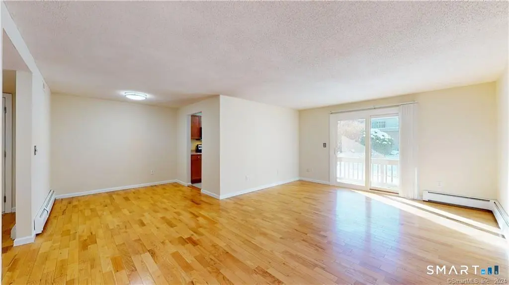 3 Amato Drive B, South Windsor