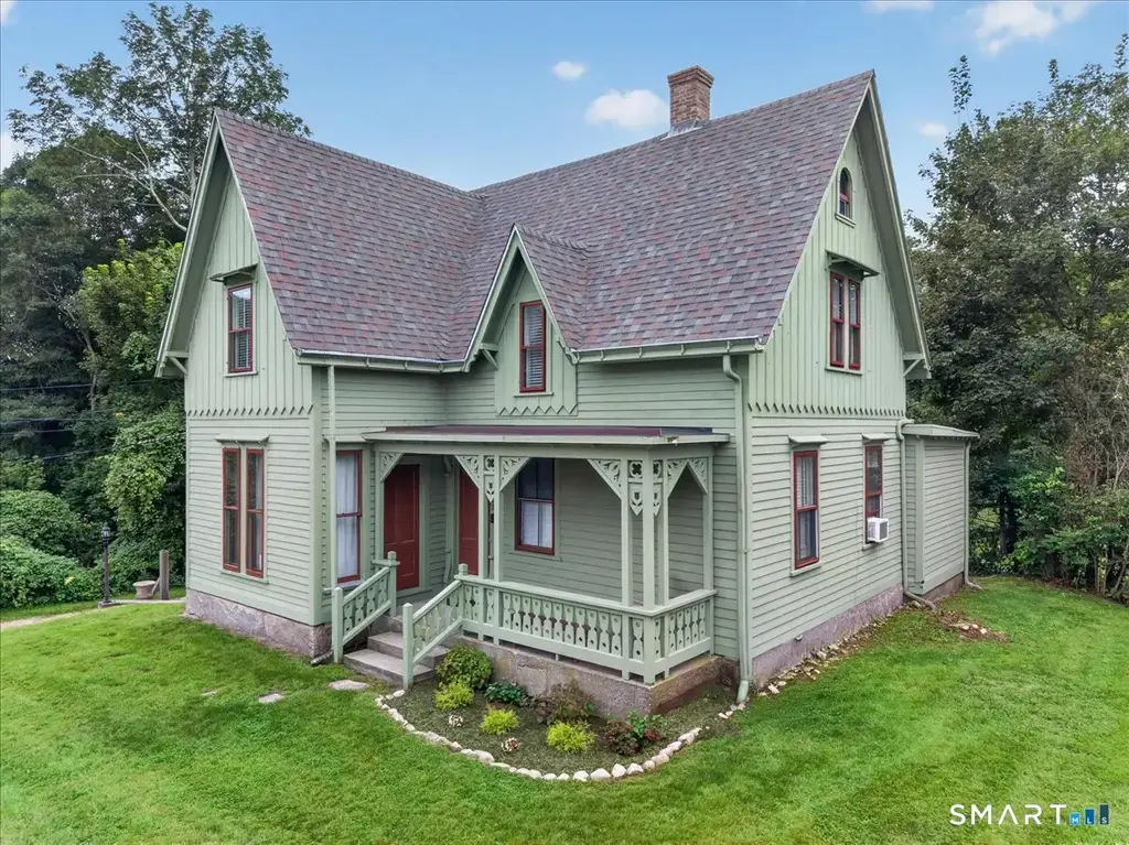 187 Whitehall Avenue, Stonington
