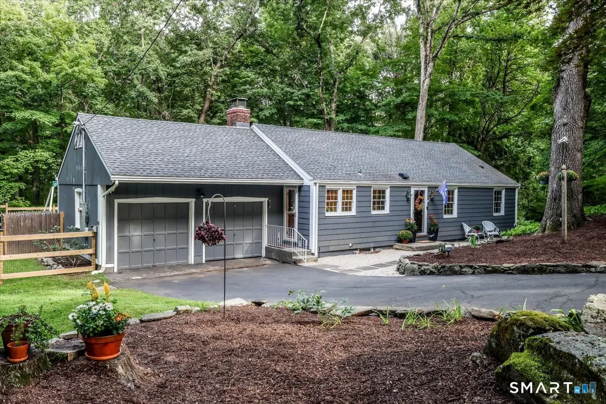 20 Rockhouse Road, Wilton