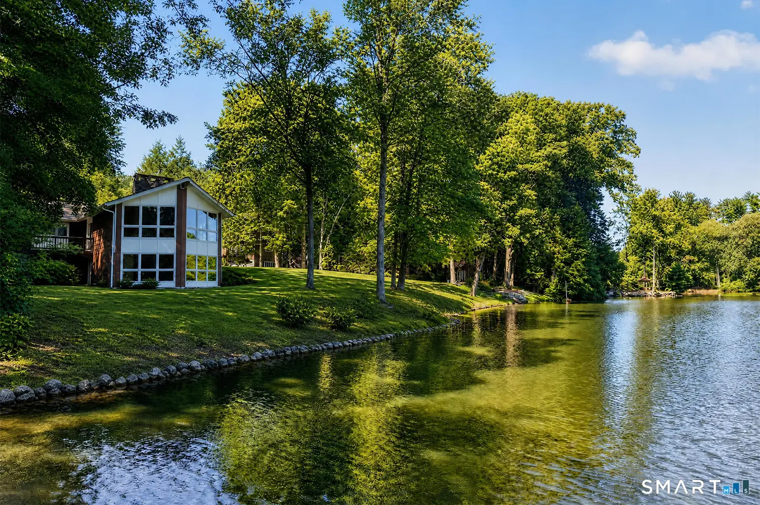 154 Driftwood Lane, Trumbull
