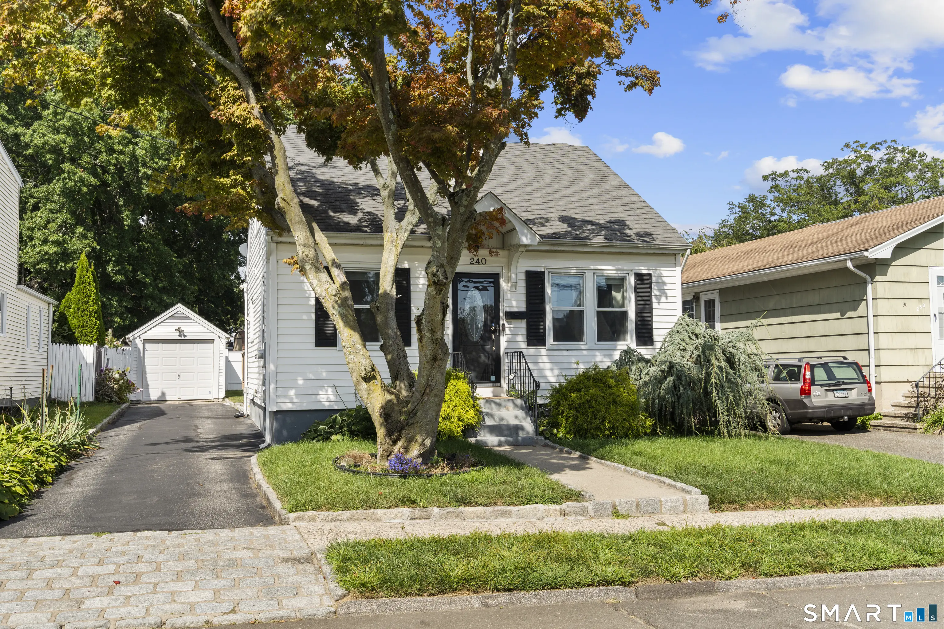 240 Milford Avenue, Stratford