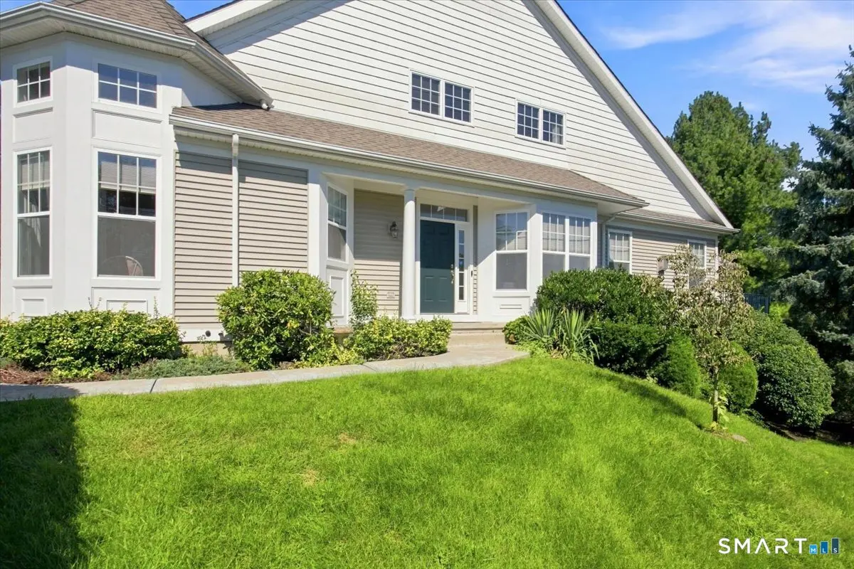 12 Crestview Lane 12, Danbury