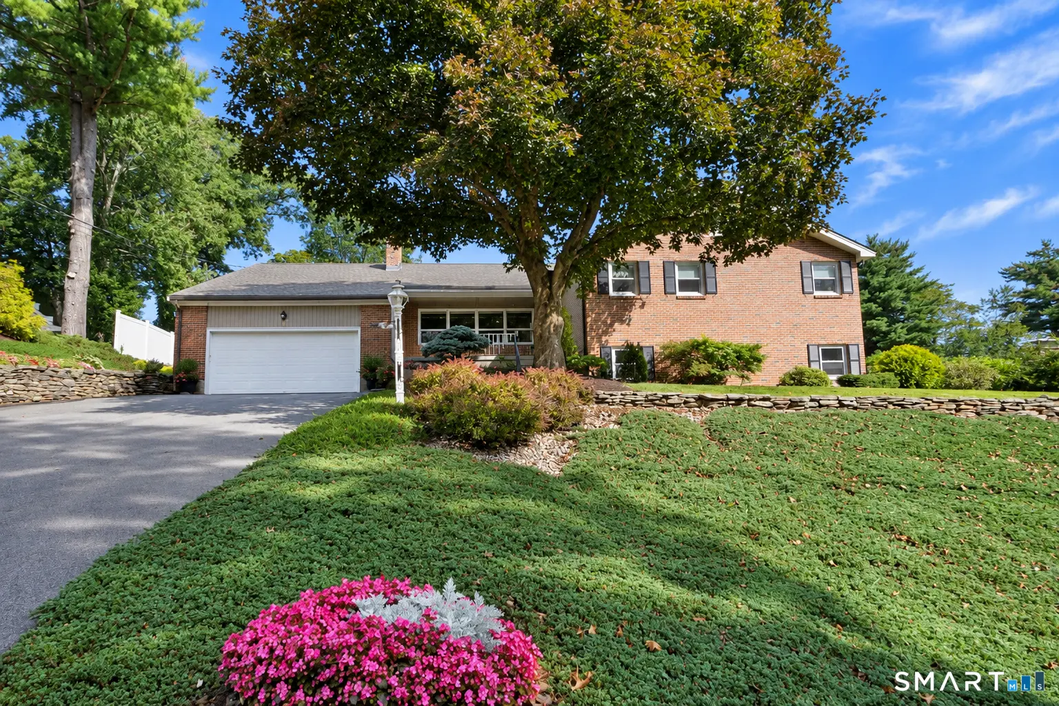 66 Lovelace Drive, West Hartford