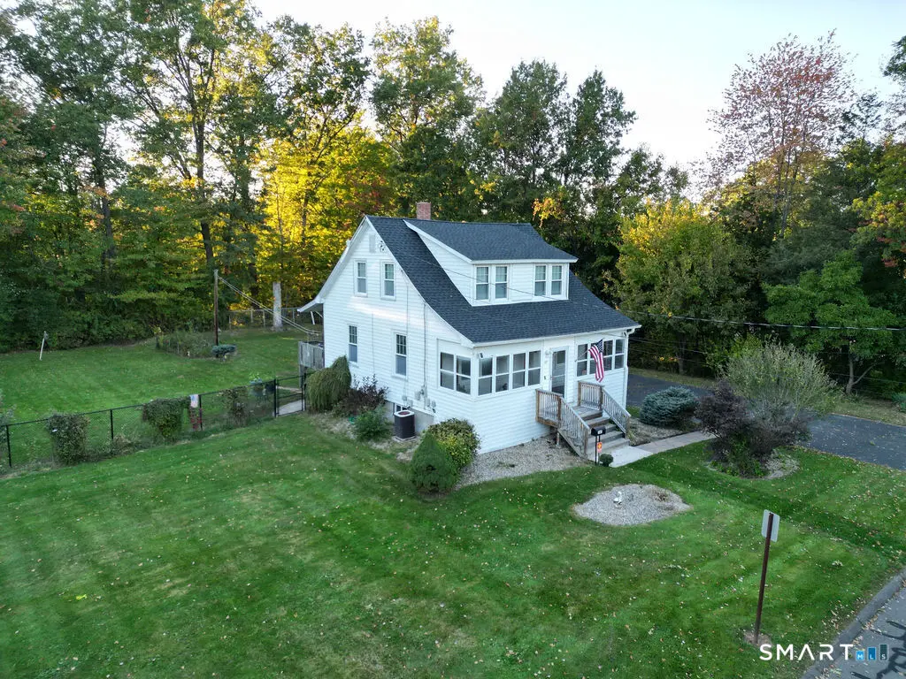 147 Hillcrest Avenue, Newington