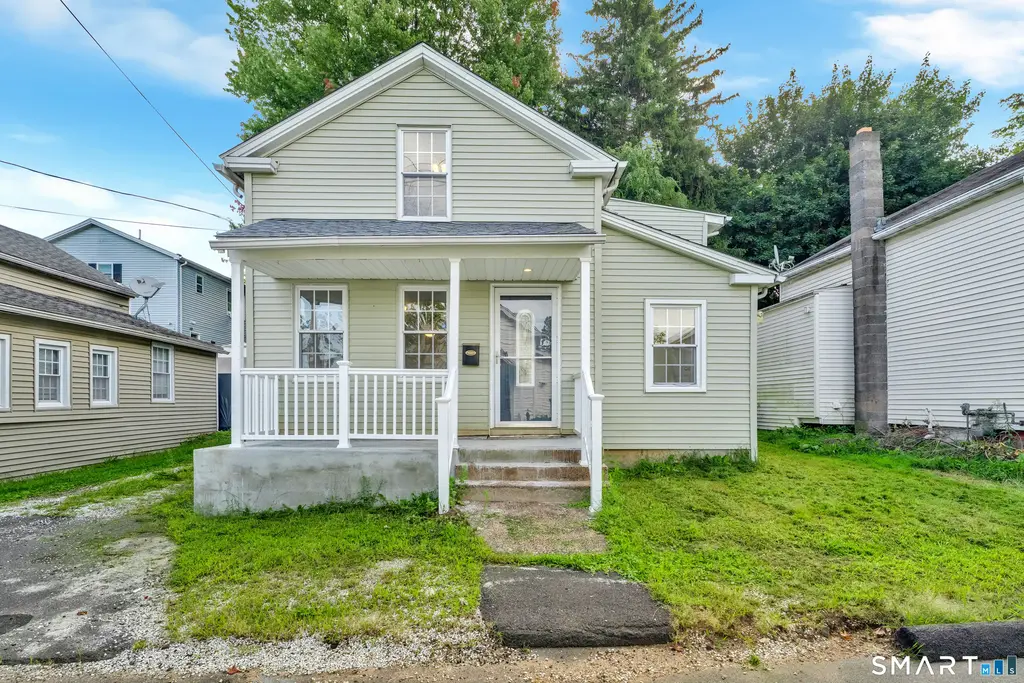 6 Hillside Court, Middletown