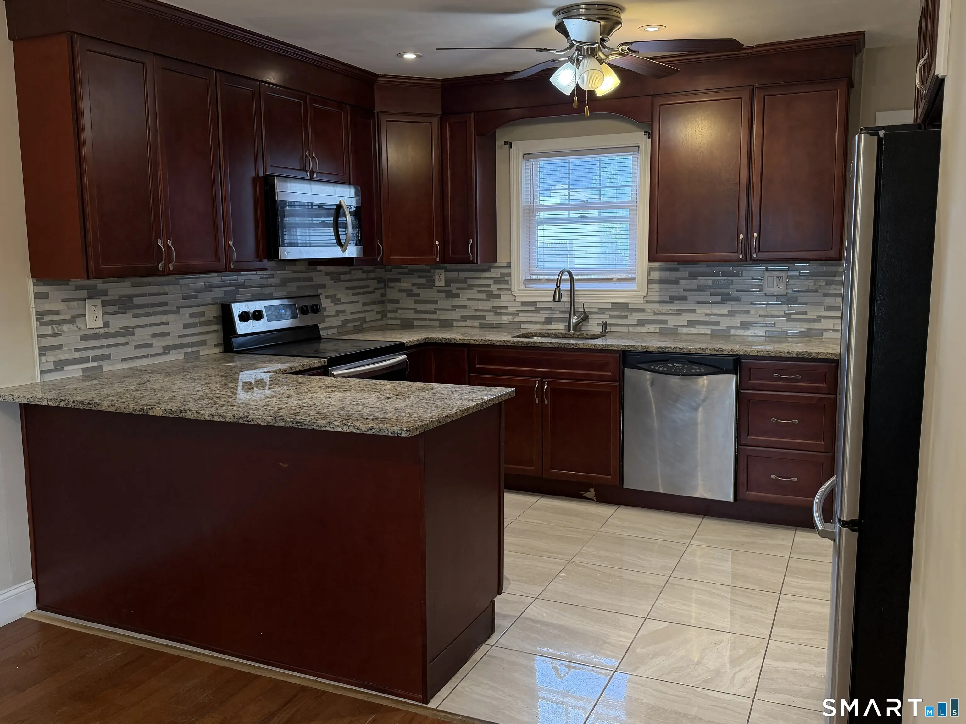 65 Cornhill Street, Bridgeport
