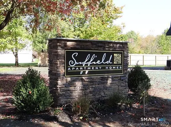 390 Boston Neck Road 1g, Suffield