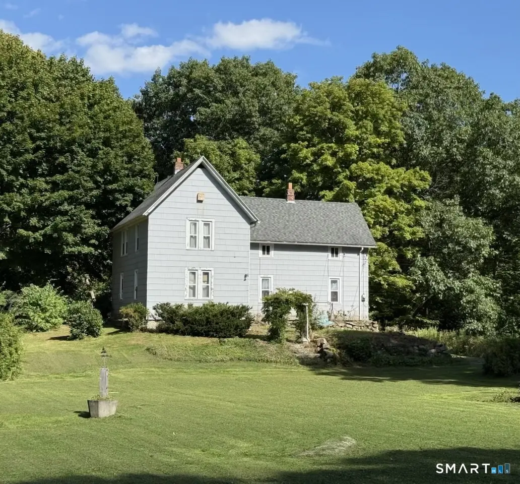 804 Walnut Hill Road, Thomaston