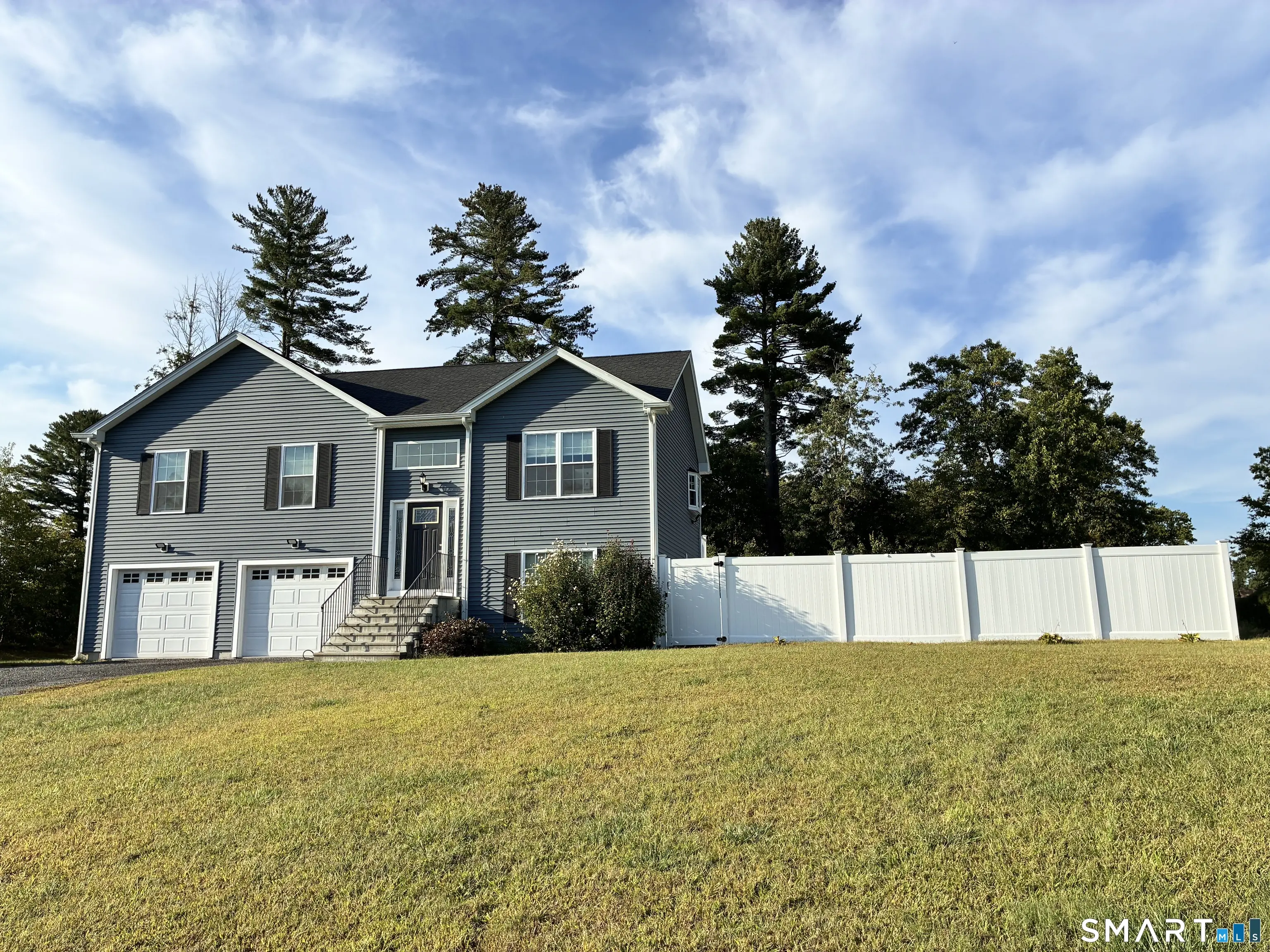 32 Indian Inn Road, Thompson
