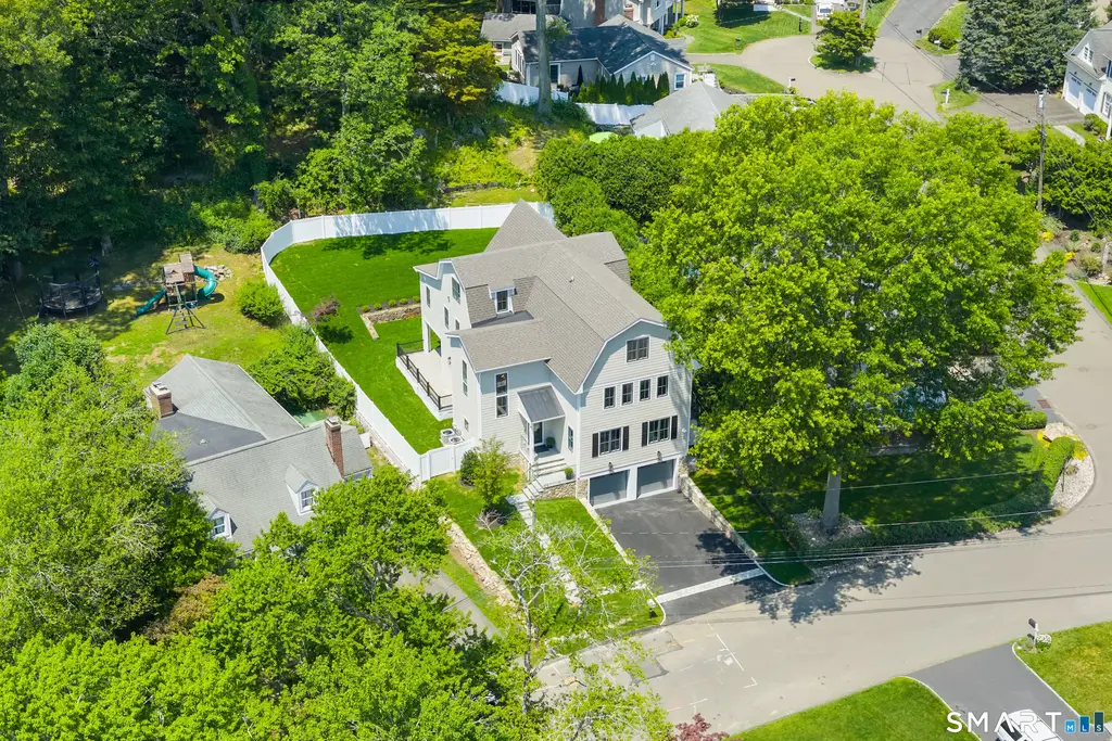 58 Halsey Drive, Greenwich