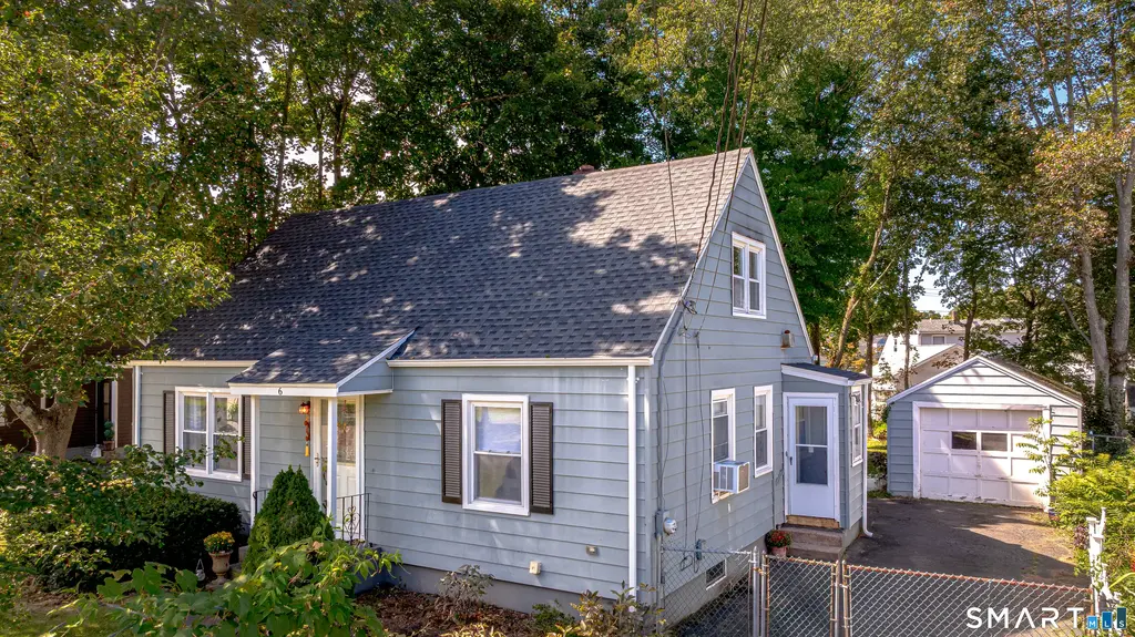 6 Nicholas Drive, East Haven