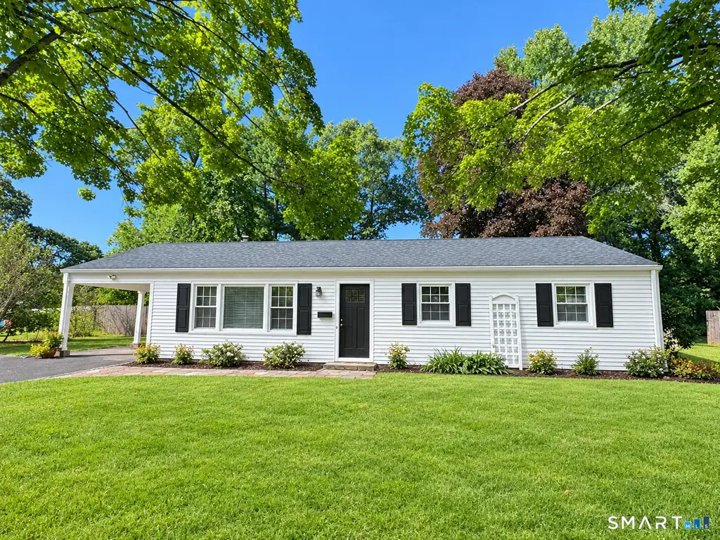 77 Curtis Road, Glastonbury