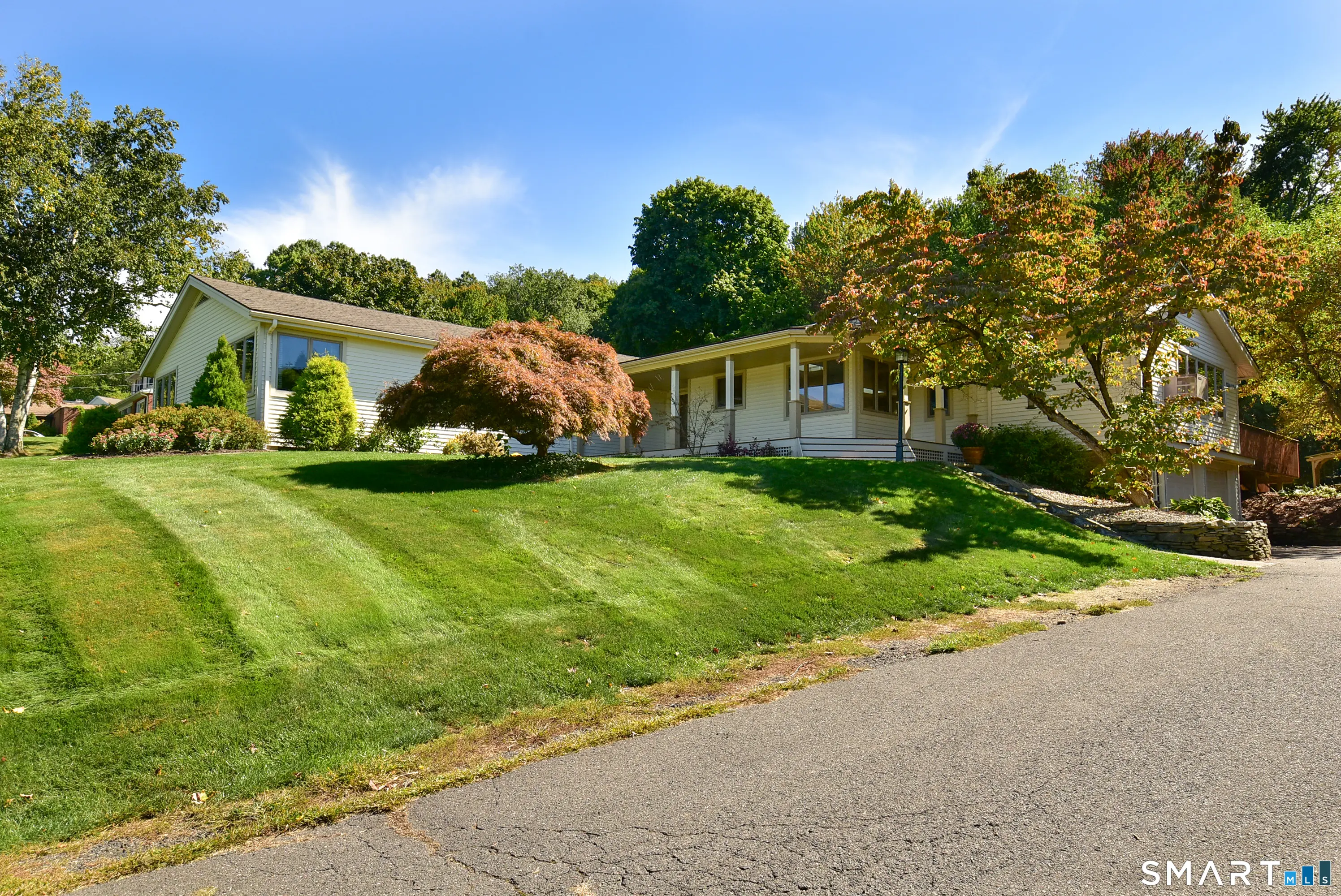 27 Gail Drive, Ellington