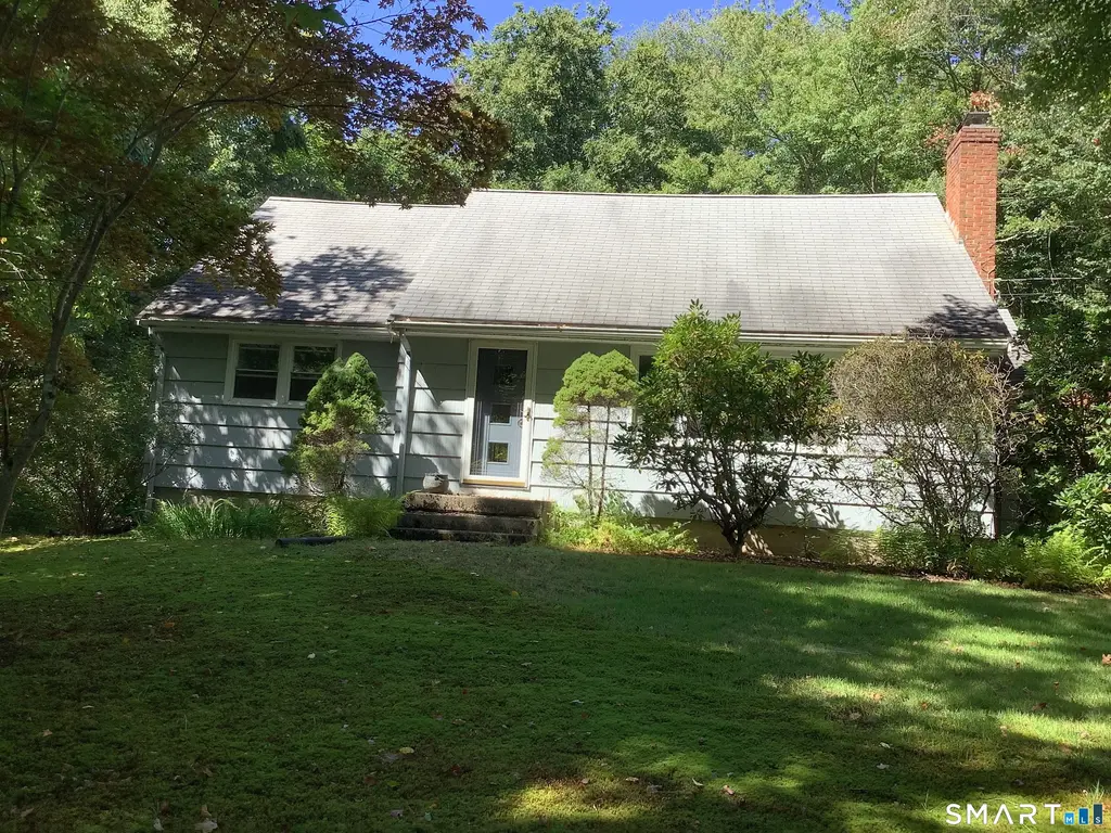 360 East Hill Road, Canton