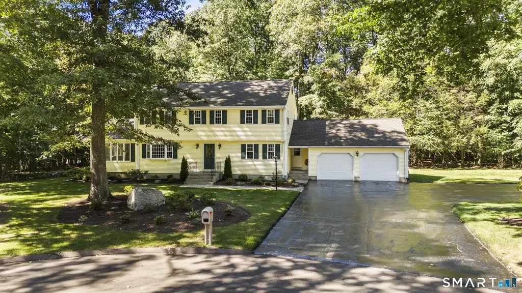 25 Wagon Hill Lane, Avon