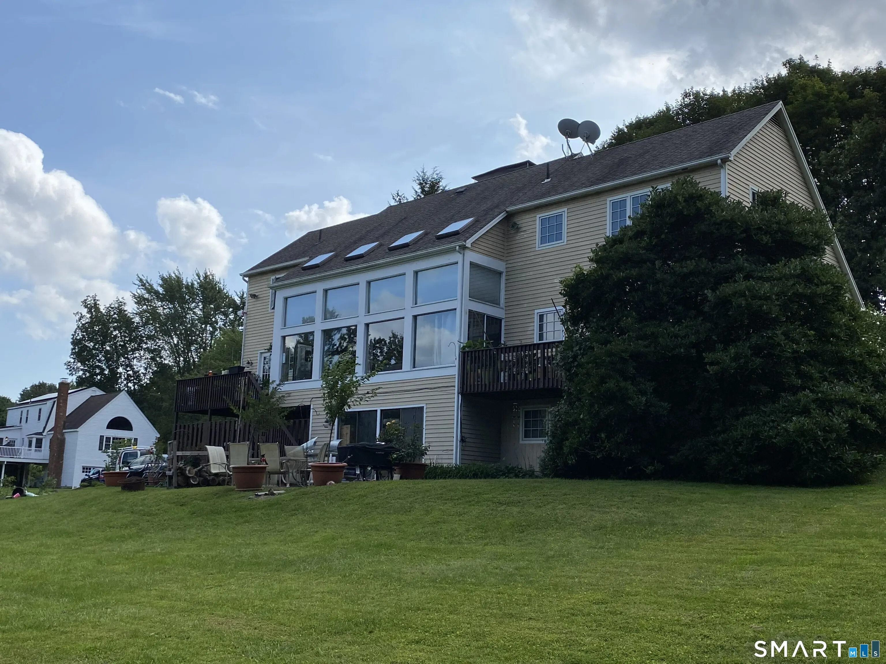 141 Saint Johns Road, Ridgefield
