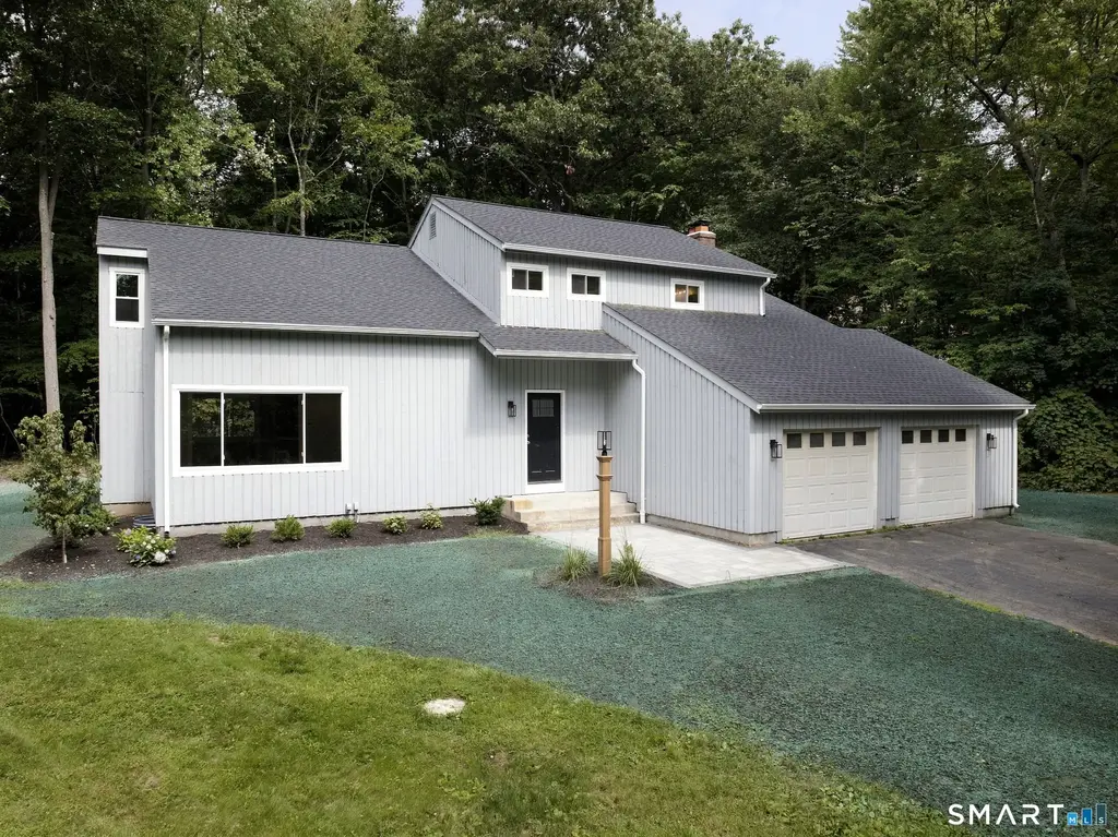 45 Toll Gate Road, Glastonbury
