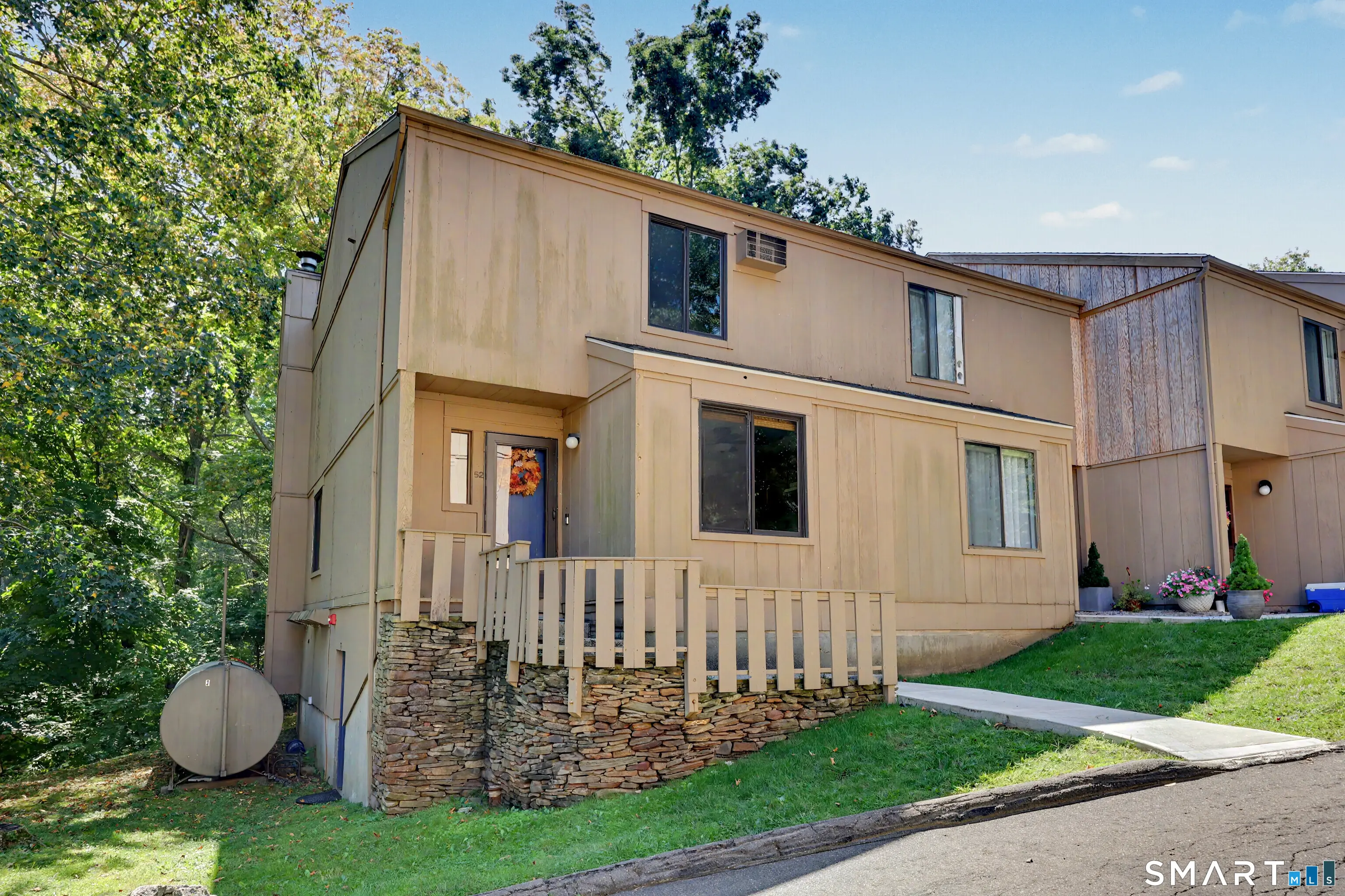 52 Granite Road, Guilford