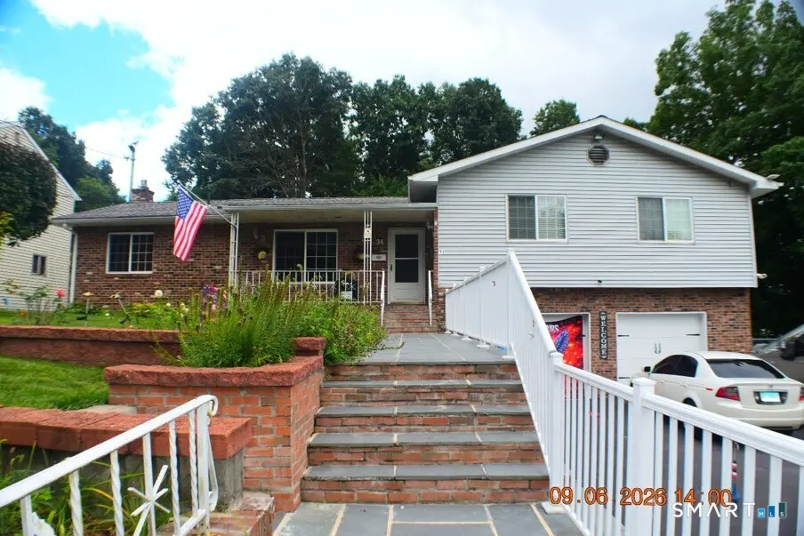 32 Garden Hill Circle 32, Waterbury