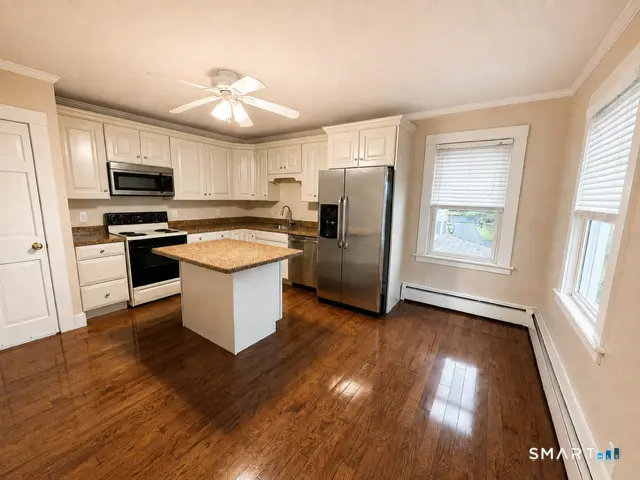 75 Waterbury Avenue 2, Stamford
