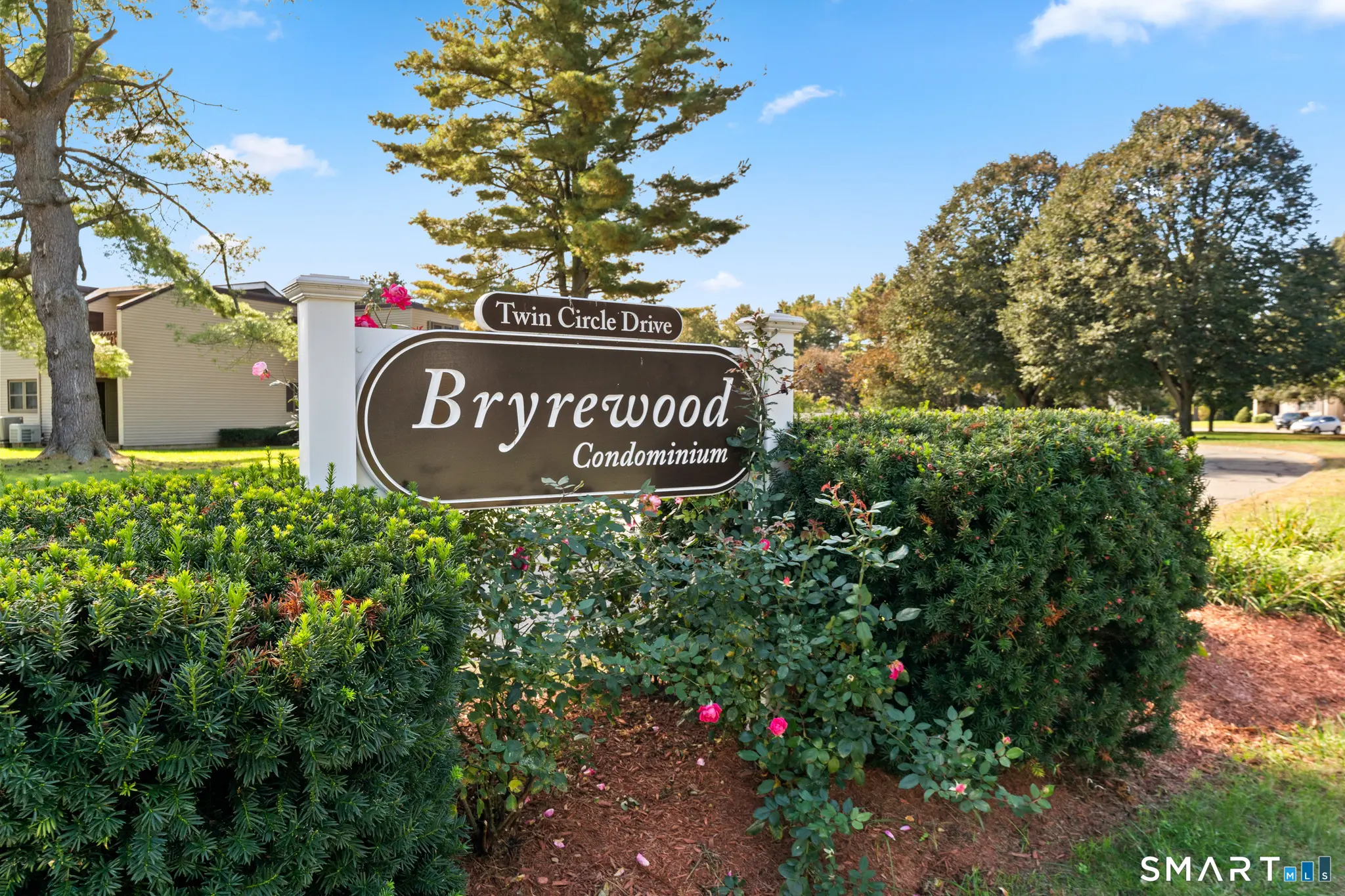 609 Twin Circle Drive 609, South Windsor