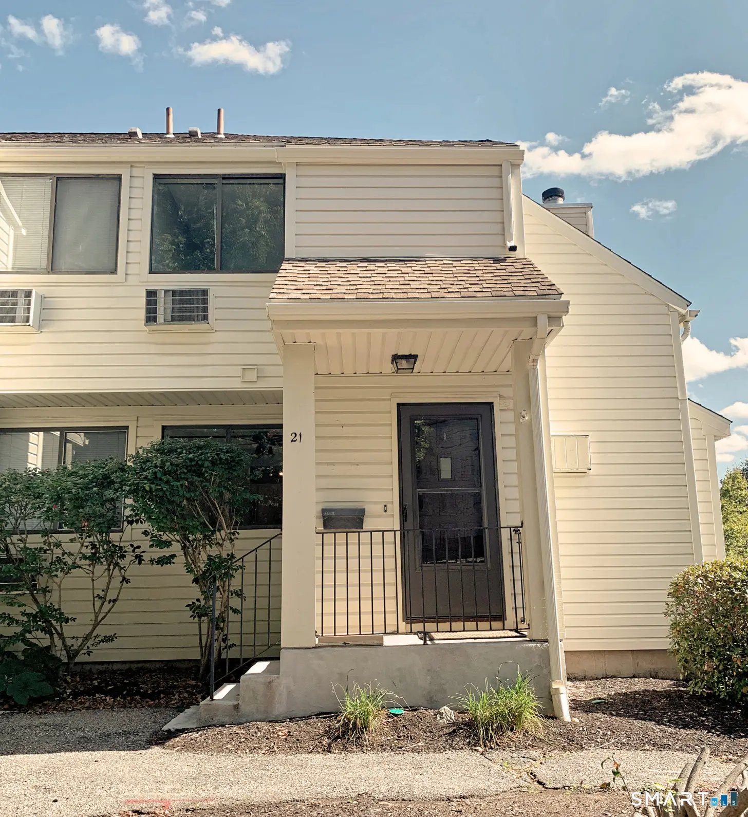 85 North Main Street 21, East Hampton
