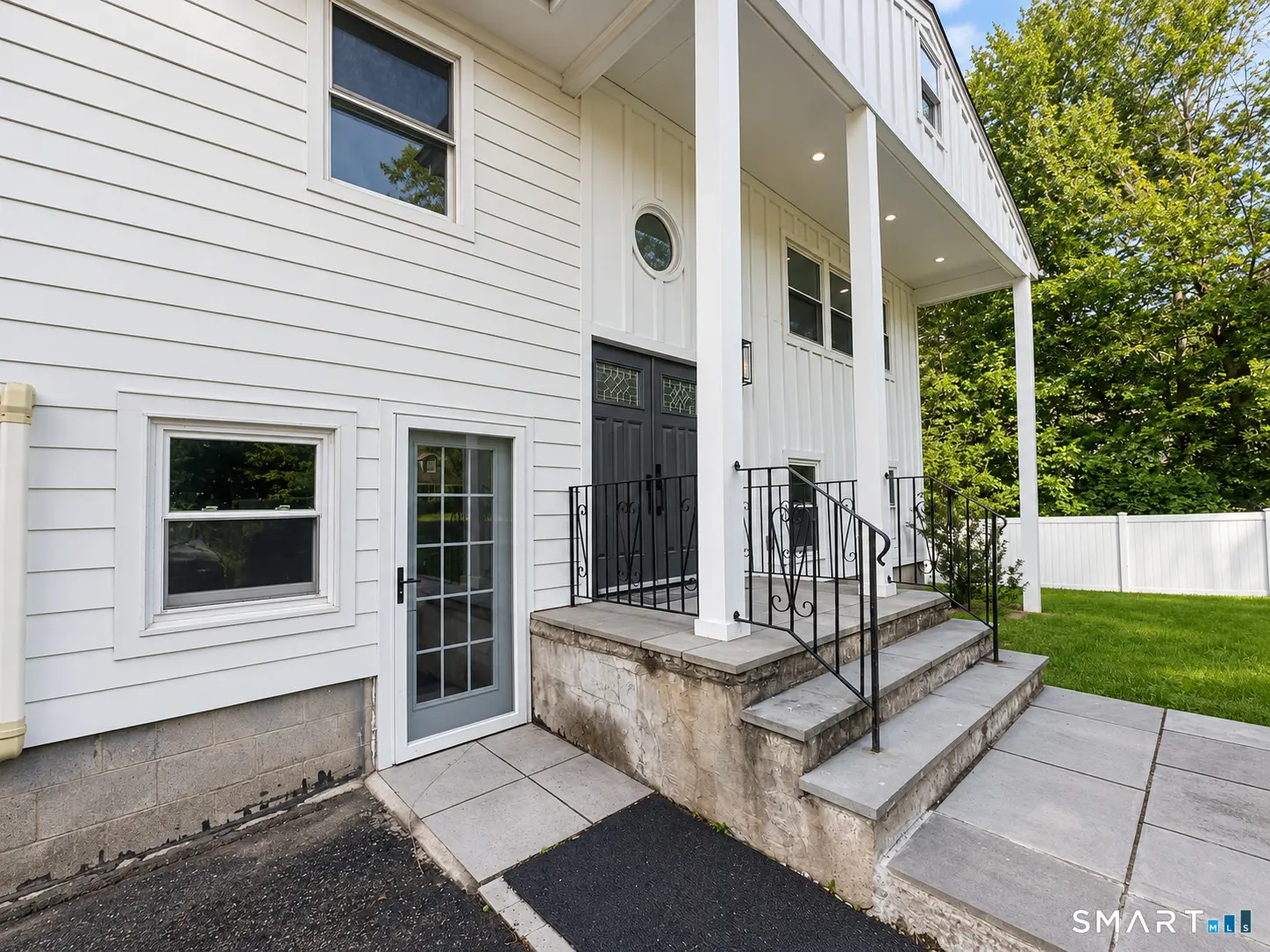 4 Robert Lane B, Westport