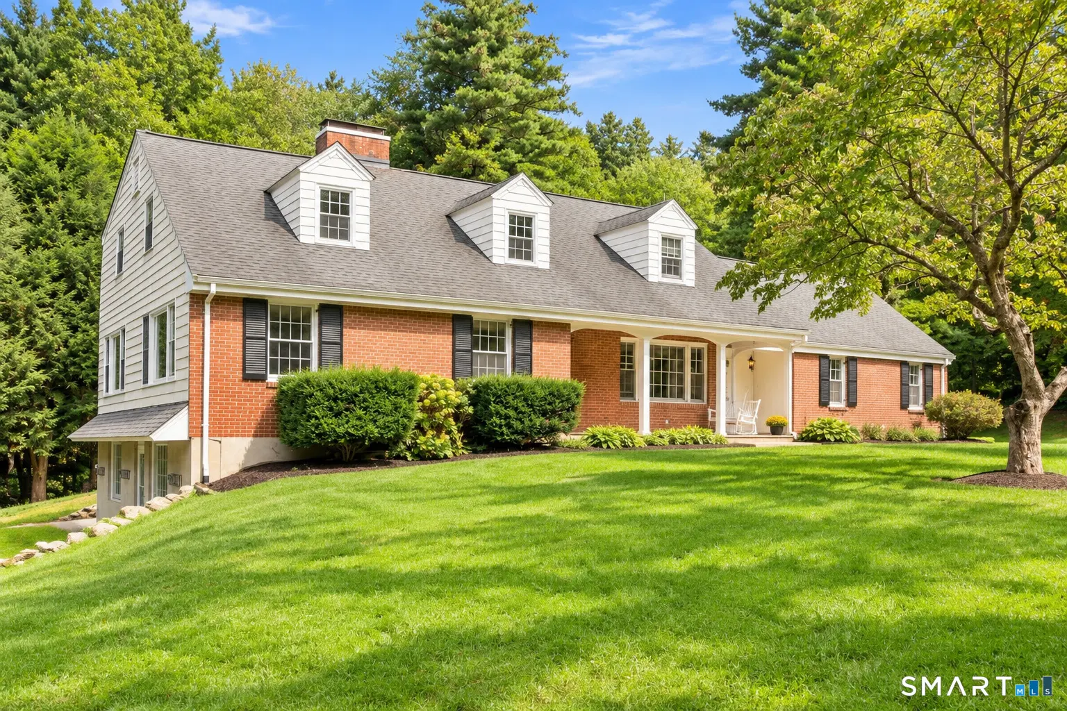 16 Oakhurst Road, Simsbury