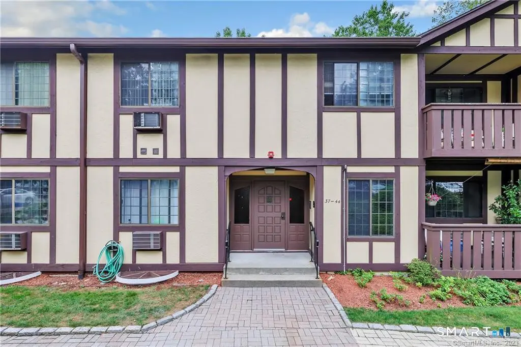 125 Warner Hill Road 40, Stratford