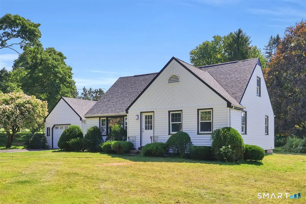 56 Highland Avenue, East Windsor