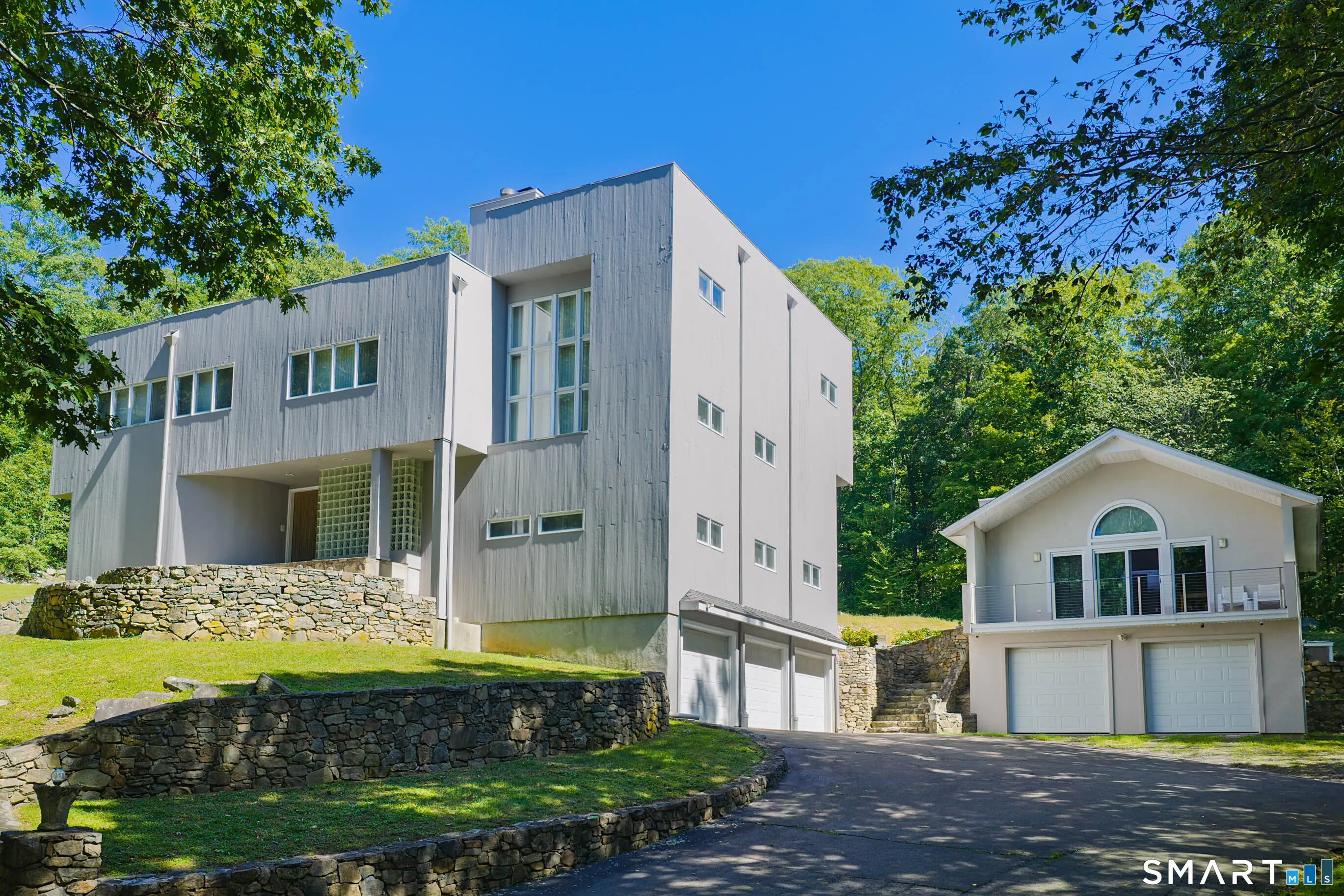 1 Hart Landing, Guilford
