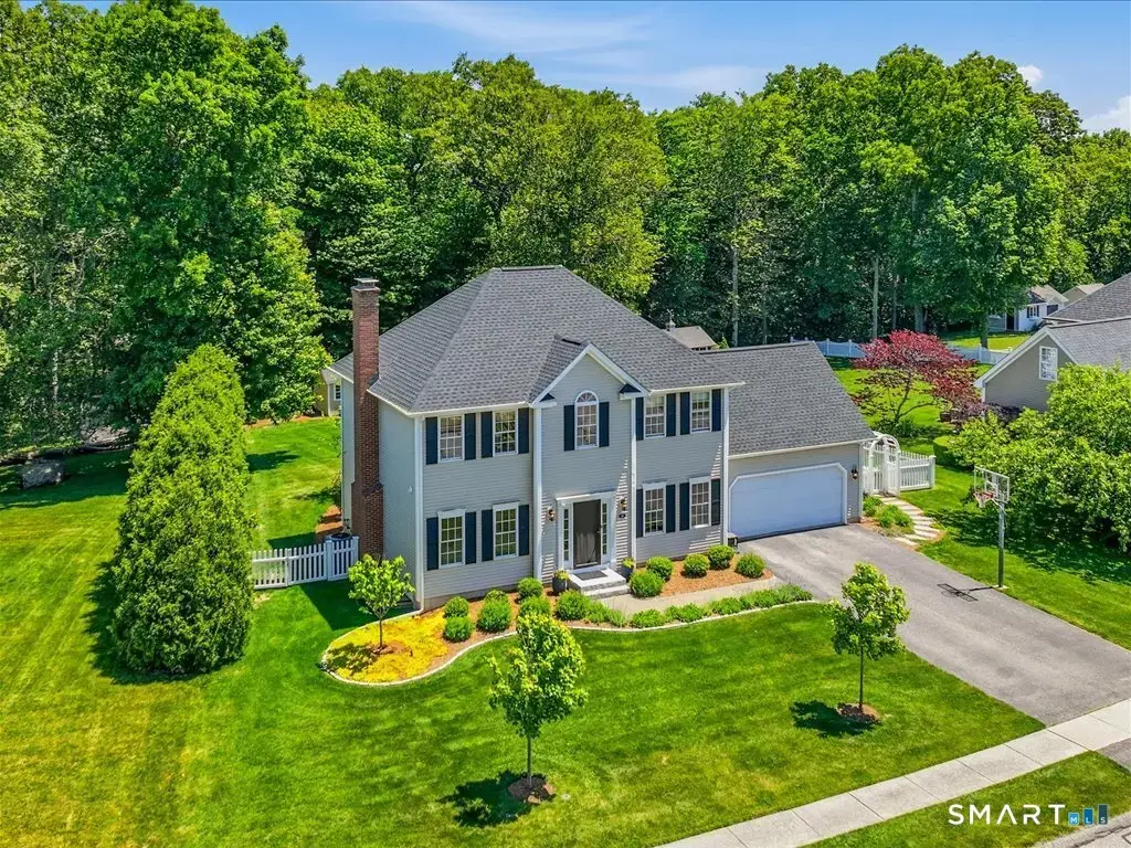 38 Tarragon Drive, East Hampton