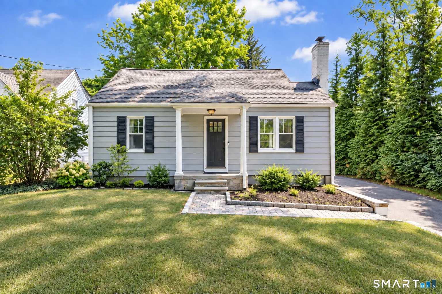 2082 Stratfield Road, Fairfield
