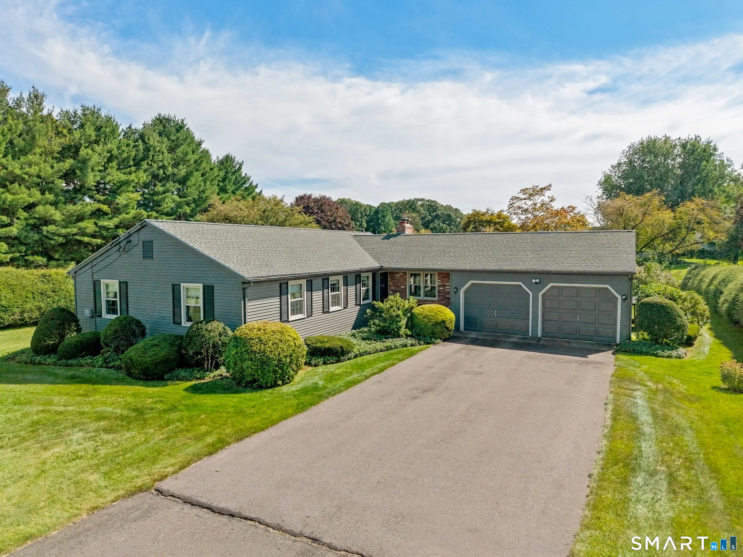 586 Laning Street, Southington