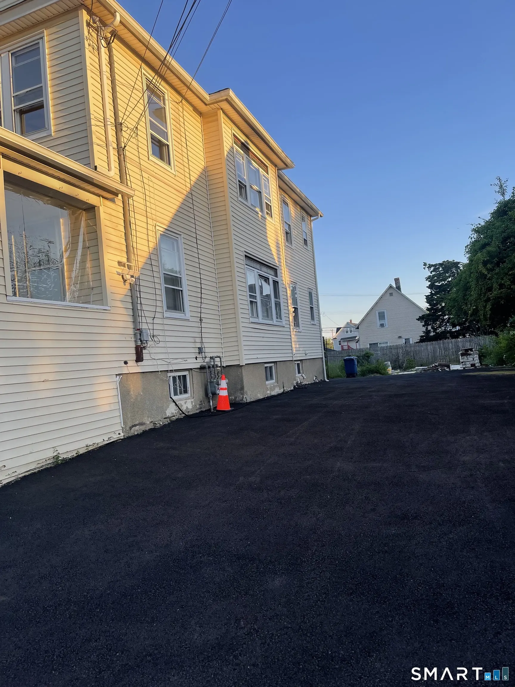 194 Adams Street, Bridgeport