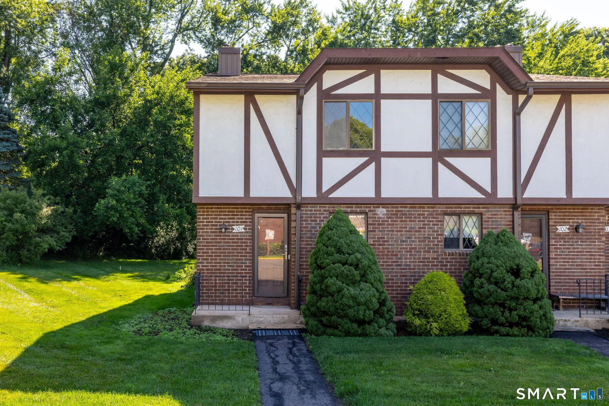 101 Cedar Hollow Drive 101, Rocky Hill
