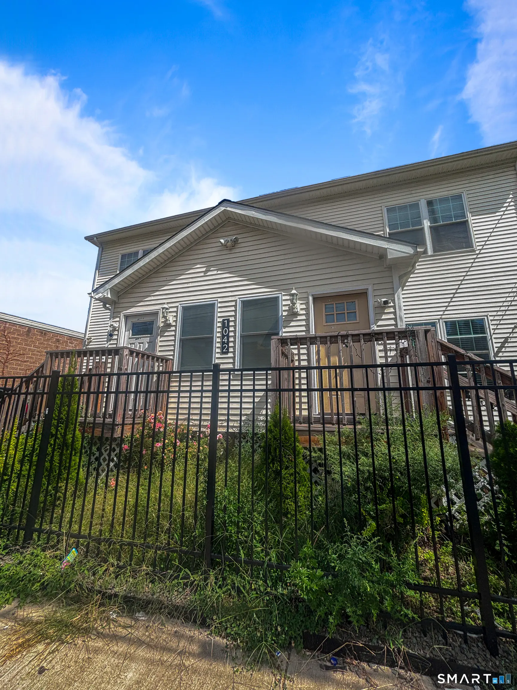 1042 Iranistan Avenue 3, Bridgeport