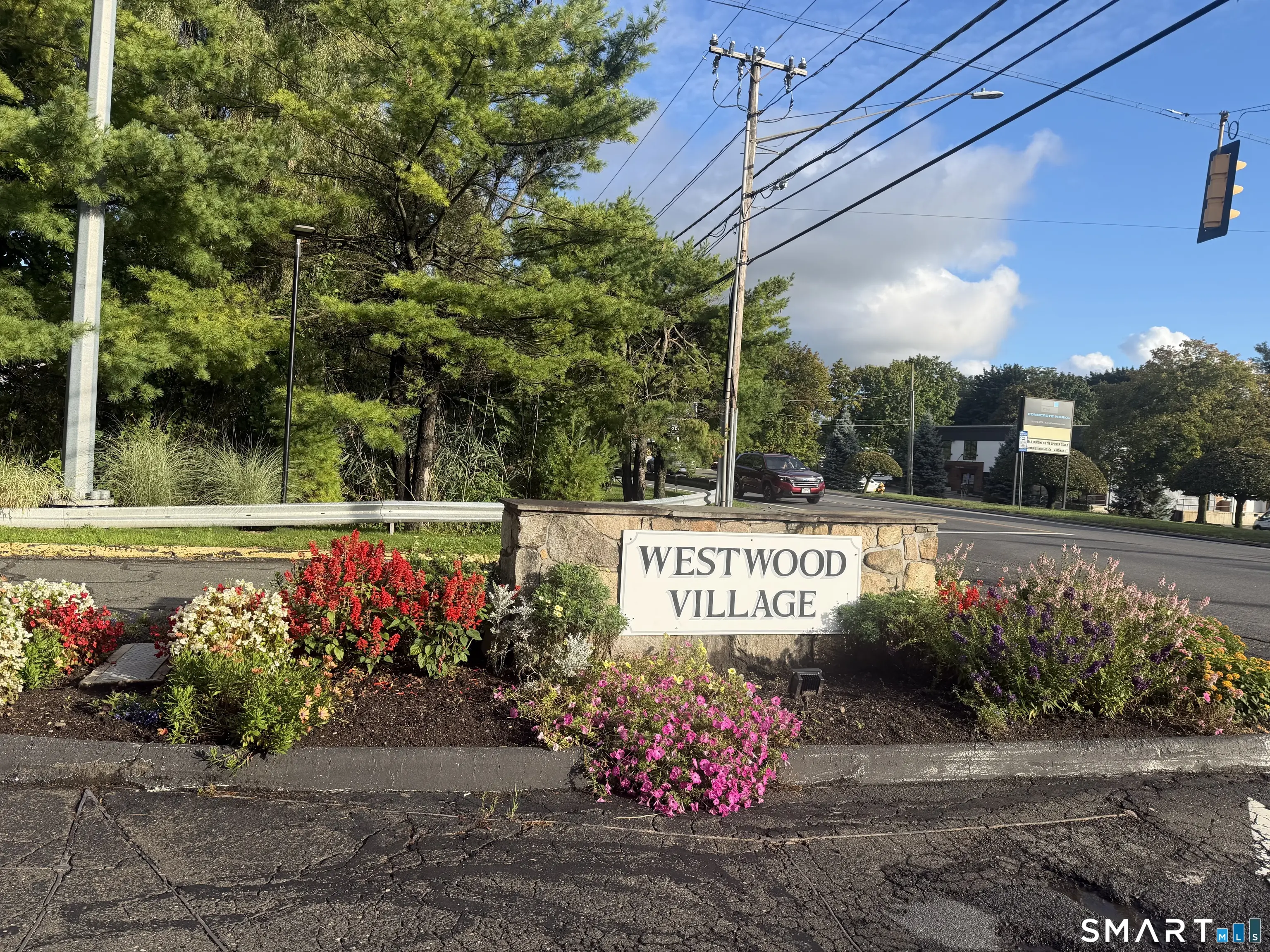 55 Mill Plain Road, Danbury