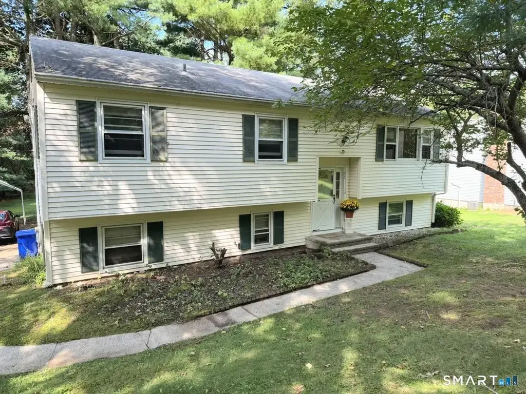 75 Starrs Plain Road, Danbury