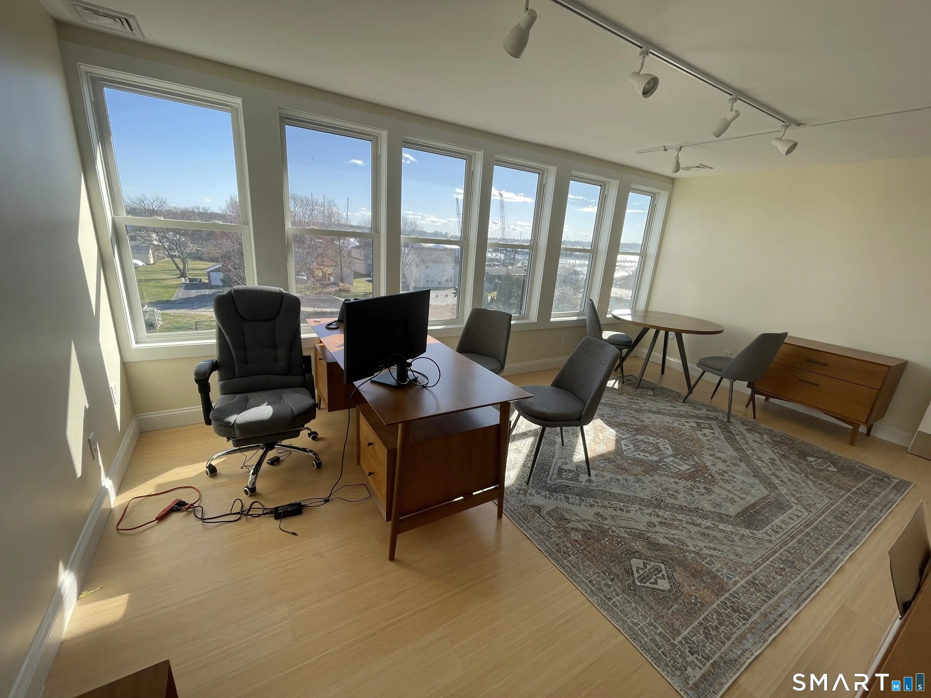 4 Broadway Avenue Extension 3c, Stonington