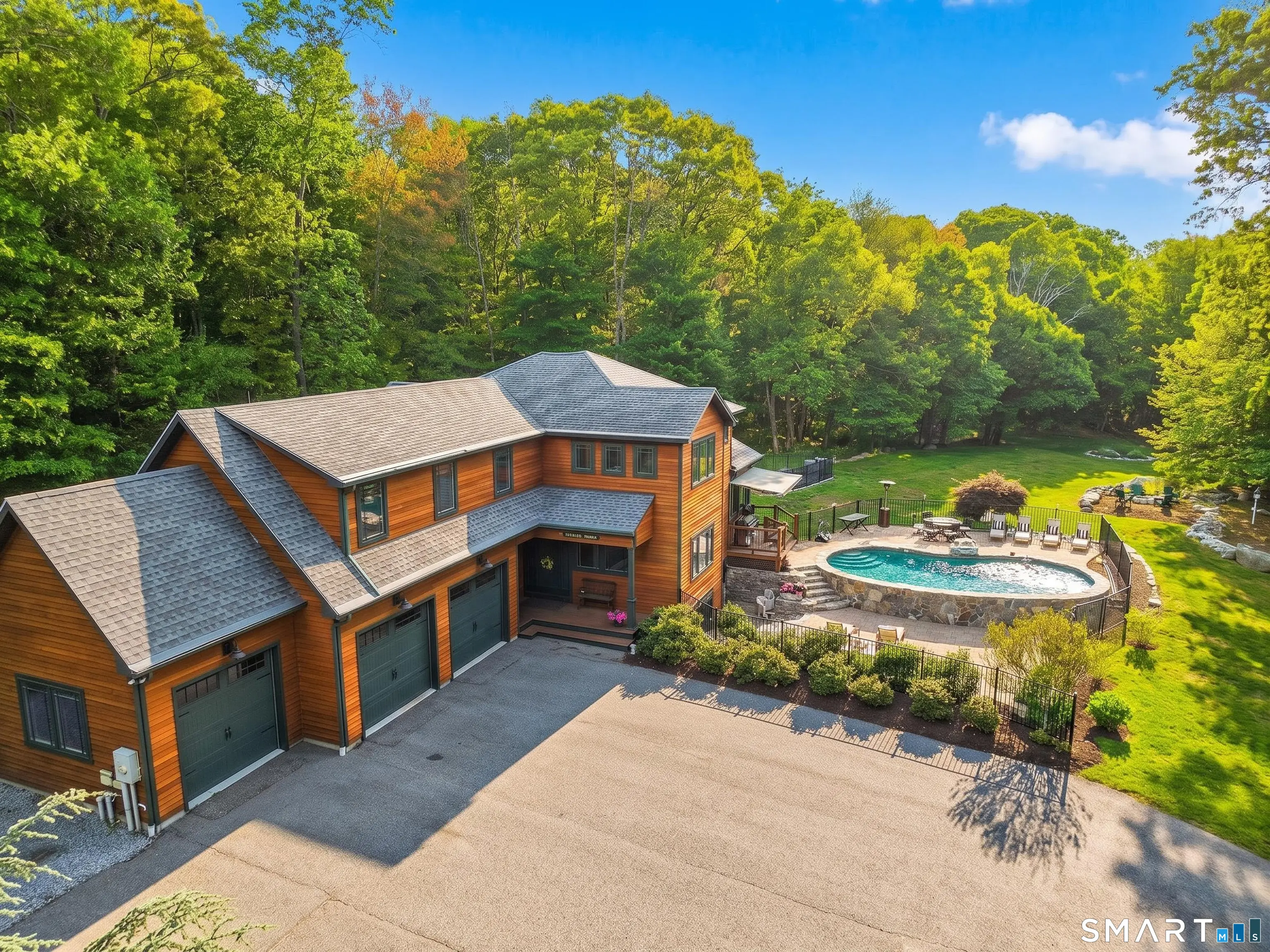 178 Great Neck Road, Waterford