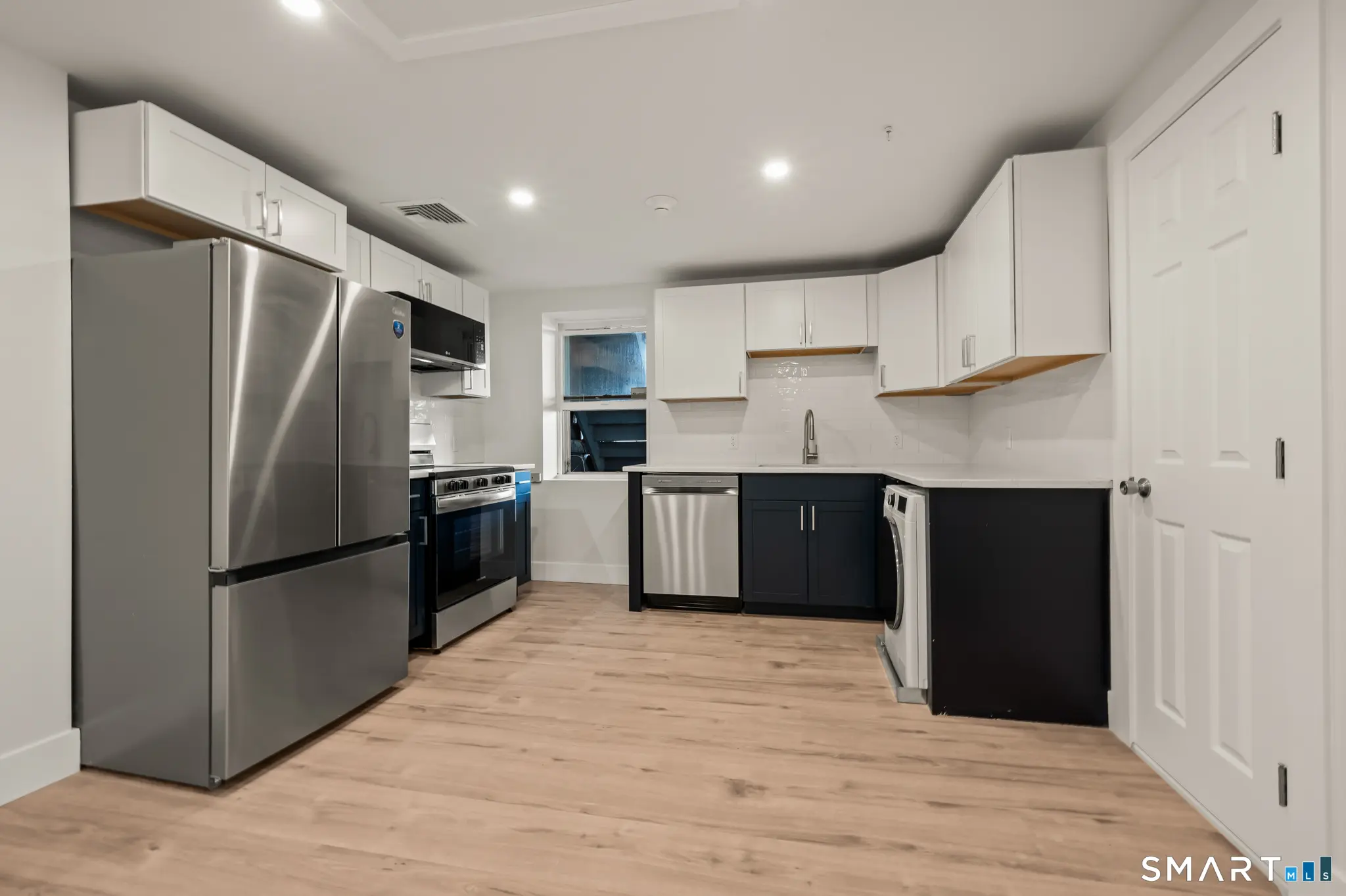 542 Main Street 2b, Middletown