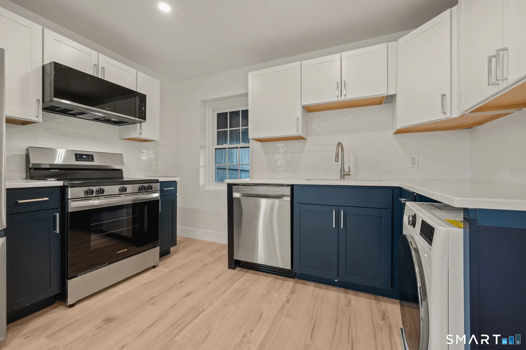 542 Main Street 3b, Middletown