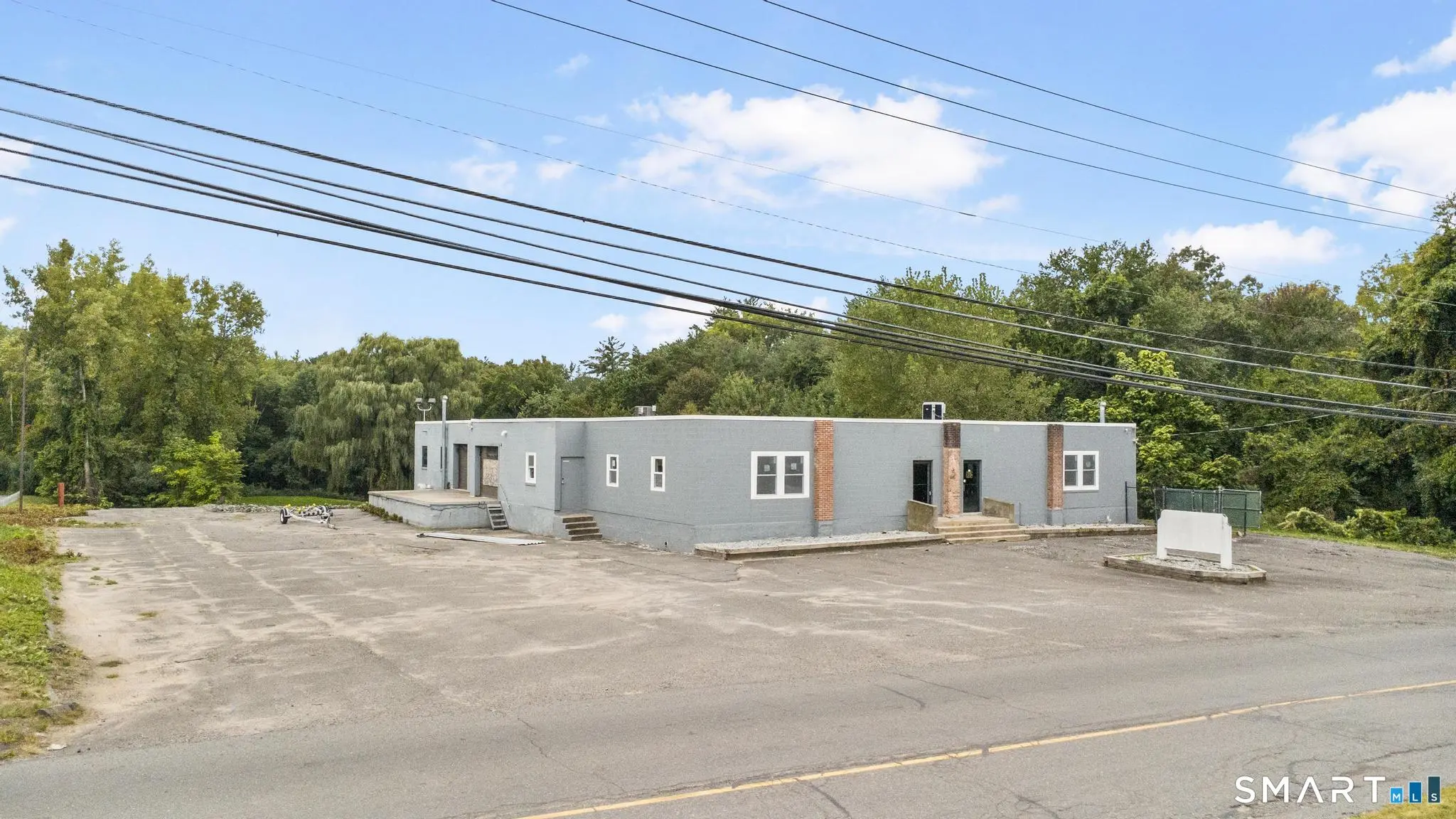 195 West Newberry Road, Bloomfield