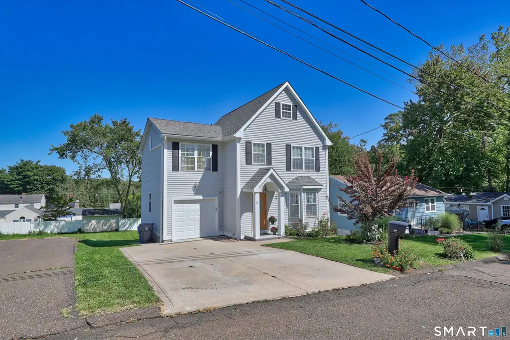 10 Carle Road, Branford