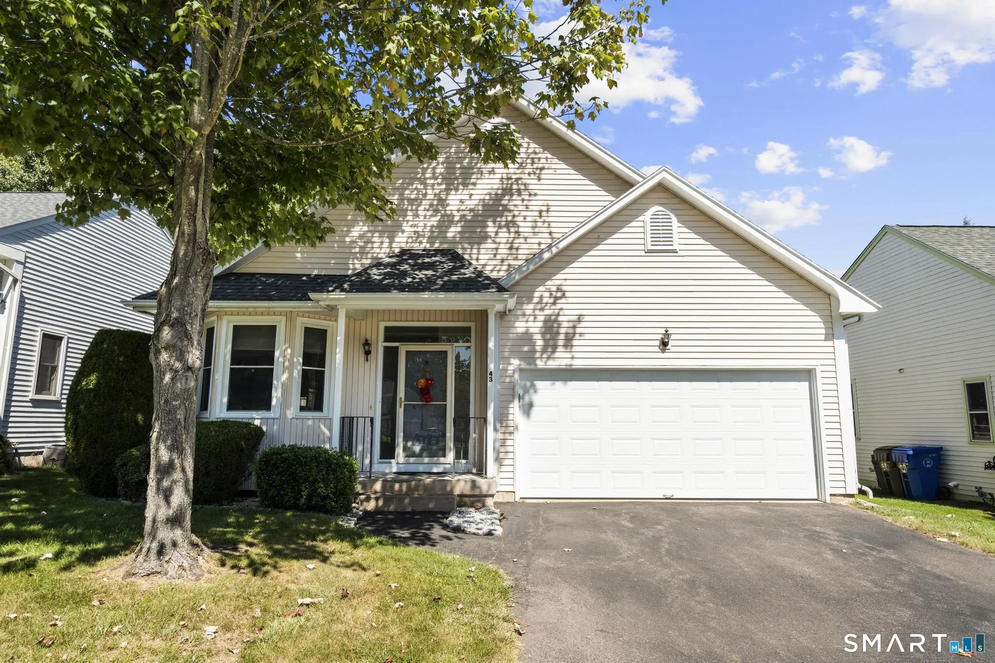 43 Pepper Bush Lane, Newington