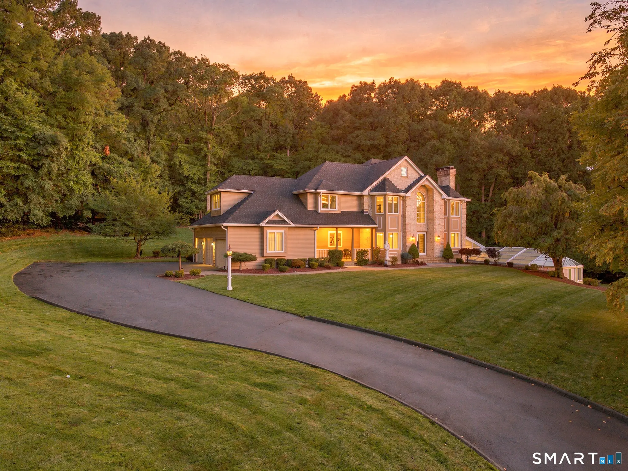 16 Mountaincrest Drive, Cheshire