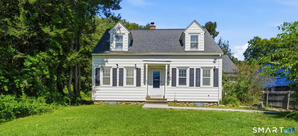 1250 New Haven Road, Naugatuck